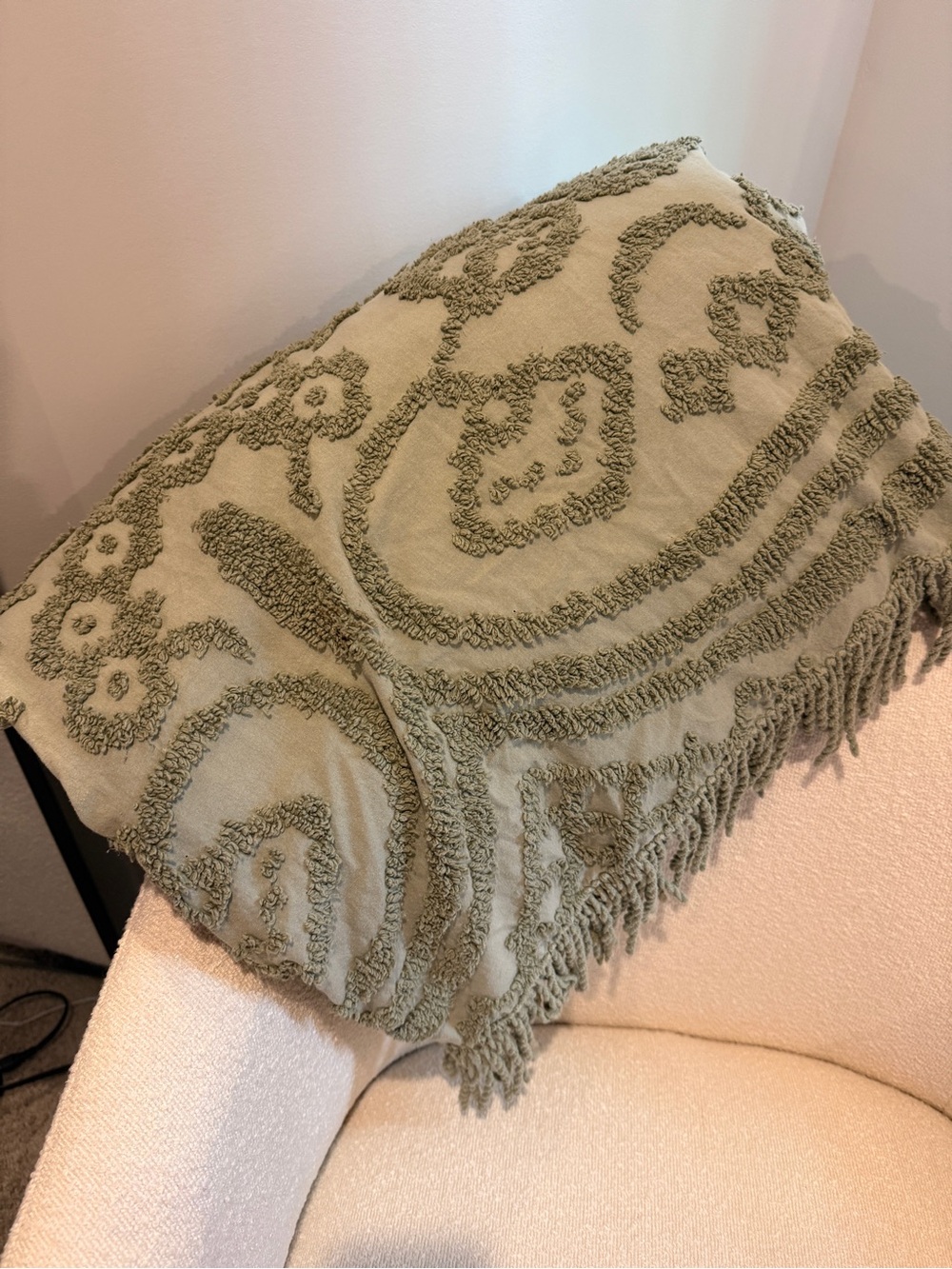 Vintage tufted chenille bedspread with fringe. - sage green